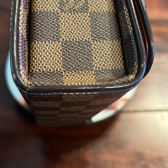 LOUIS VUITTON Tribeca Mini Damier Ebene Shoulderbag - Picture 6 of 16